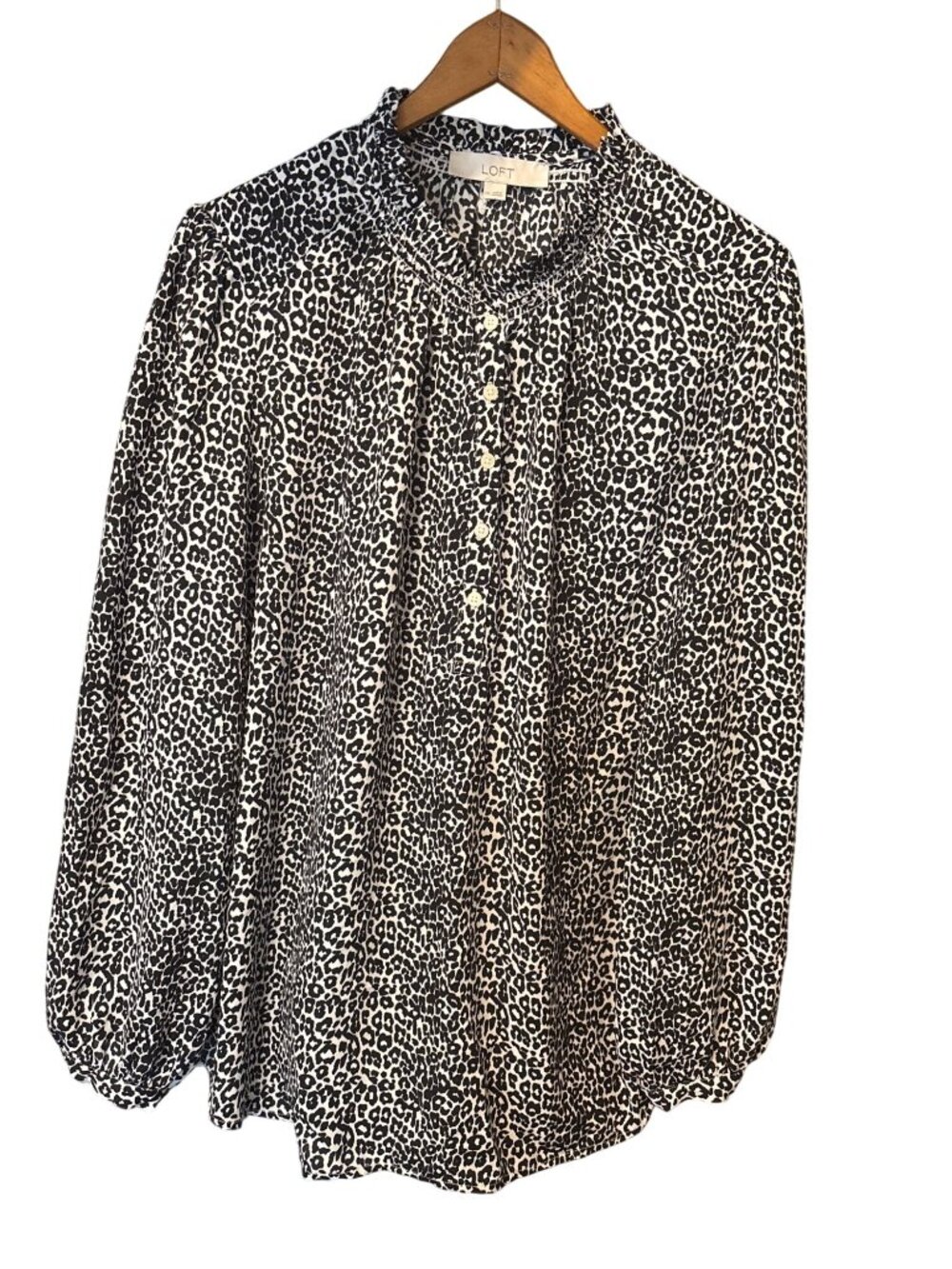 Womens XXL Cheetah Animal Print LOFT Top Blouse Black White Ruffle Collar Work